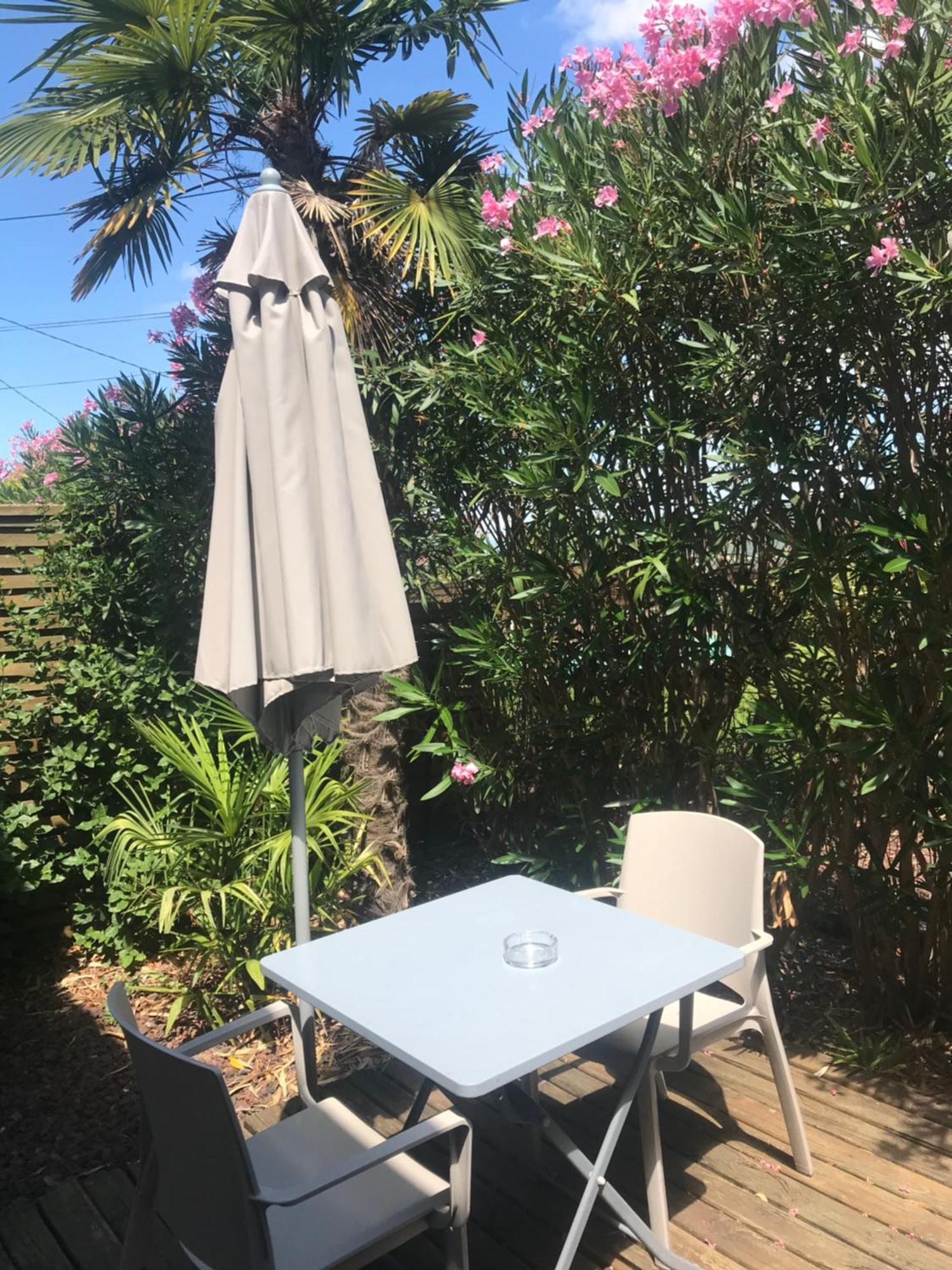 Gites Le Mas Du Vieux Chene Salavas Exterior foto